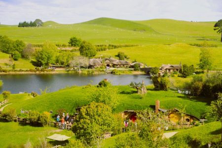 Hobbiton landscape - NZ small group tours by FiveE Travel